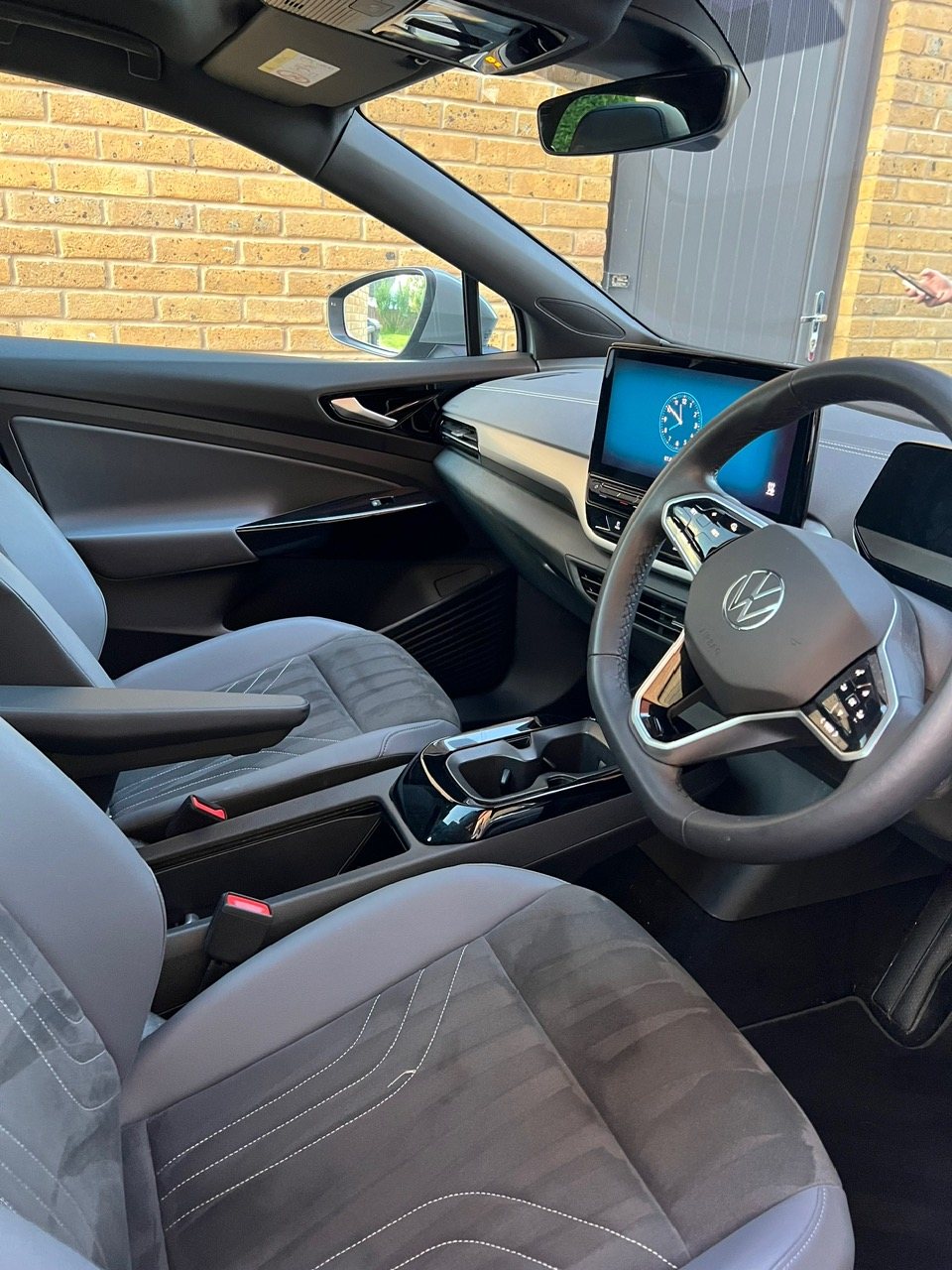Clean Volkswagen ID.5 cabin, dashboard and touchpoints